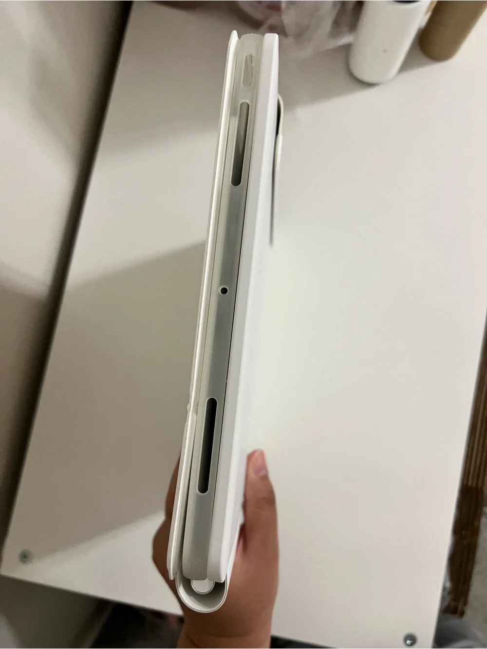 Esr magnetic keyboard
